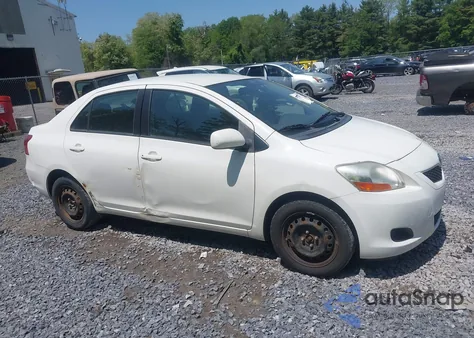 2010 Toyota Yaris z USA, uszkodzony, nr VIN JTDBT4K34A4069850